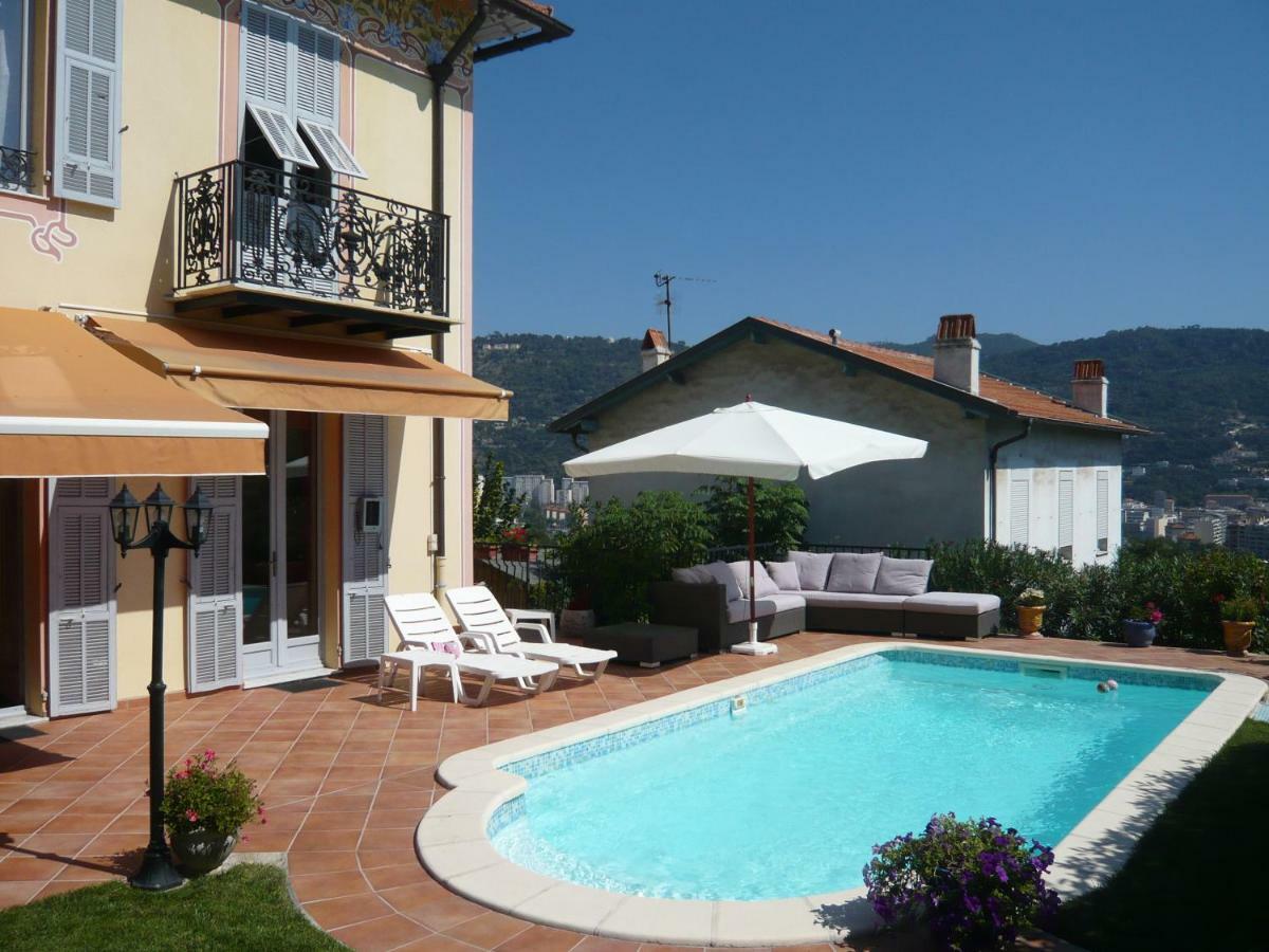 B&B Les Pervenches Nisa Exterior foto